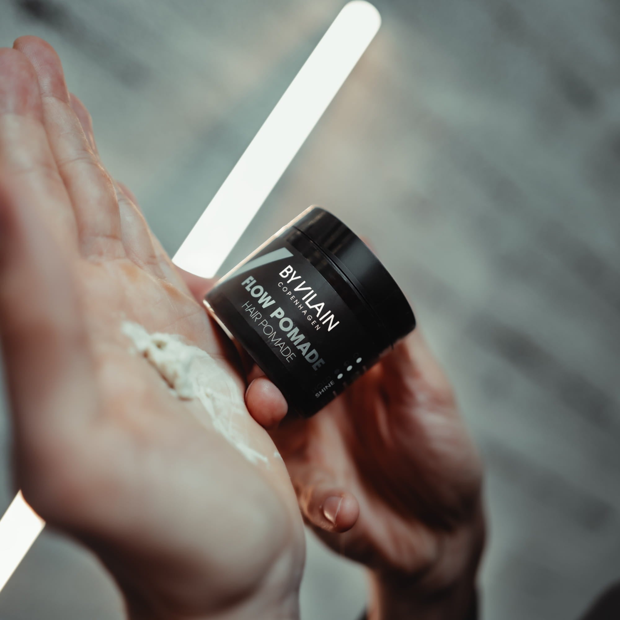 By Vilain Flow Pomade